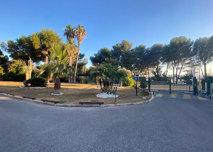 Appartement Face Mer Et Port Santa Lucia Climatise Et Wifi