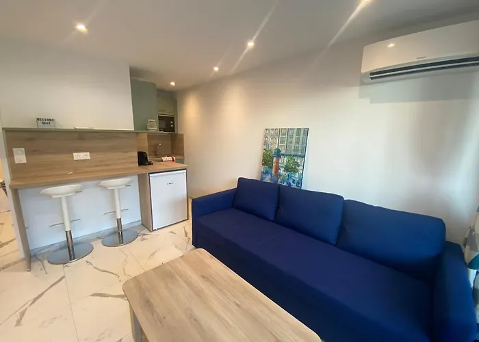 Appartement Face Mer Et Port Santa Lucia Climatise Et Wifi