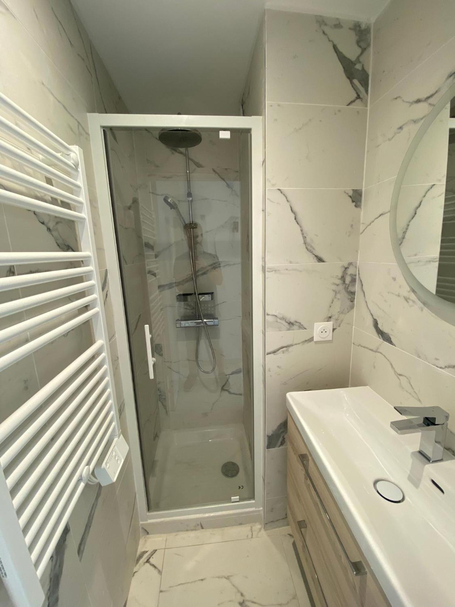 Apartment Face Et Port Santa Lucia Climatise Et Wifi Saint-Raphael (Var)